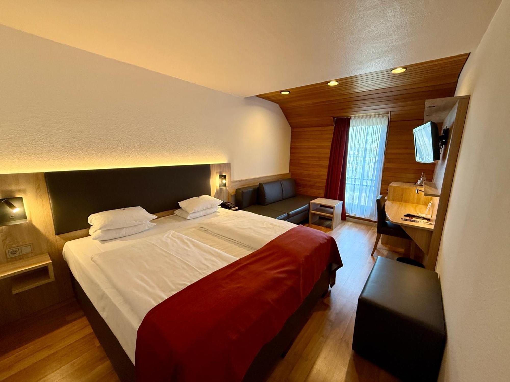 Arvena Messe Hotel Нюрнберг Екстер'єр фото