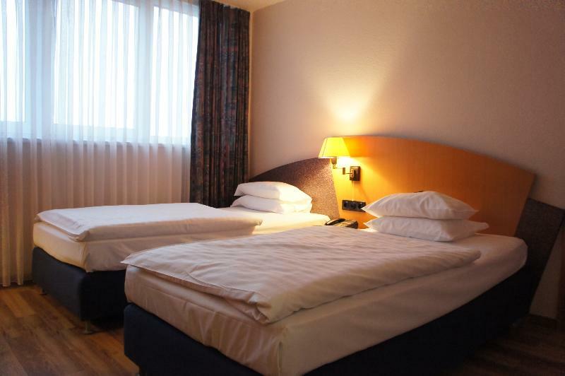 Arvena Messe Hotel Нюрнберг Екстер'єр фото